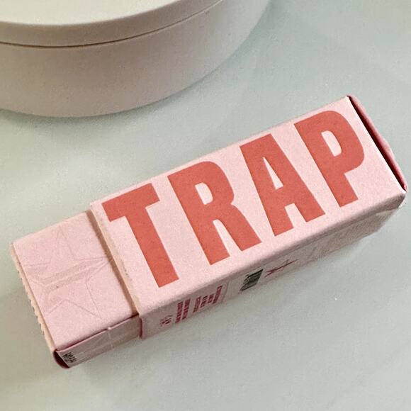 JEFFREE STAR Velvet Trap Lip Stick in Drill Sergeant Gray Soft Matte 3.3G - NIB - Picture 7 of 9